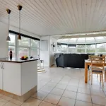 Svenn - 400m From The Sea By Interhome *