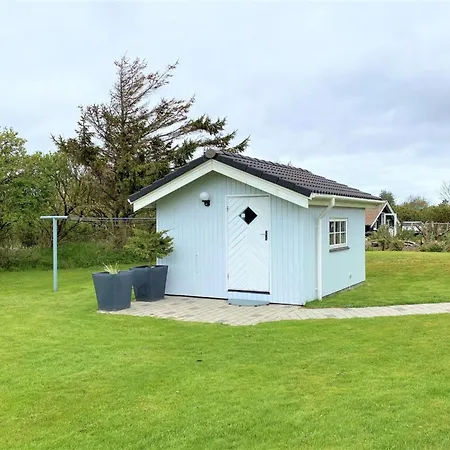 Semesterbostad Svenn - 400m From The Sea By Interhome